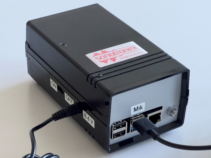 Assembled device zoom